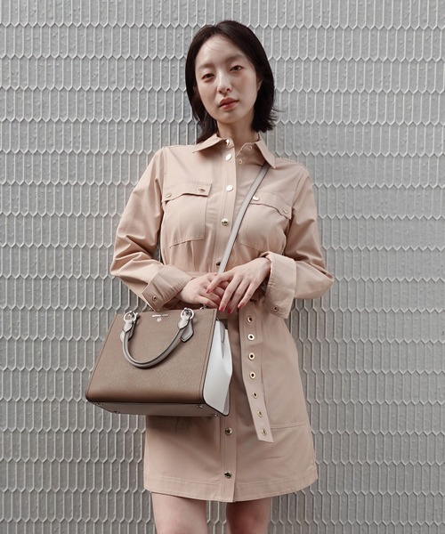 MICHAEL KORS（マイケルコース）の「MARILYN カラーブロック サッチェル ミディアム（ハンドバッグ・レディース・ベージュ系その他・FREE）」の12枚目の写真