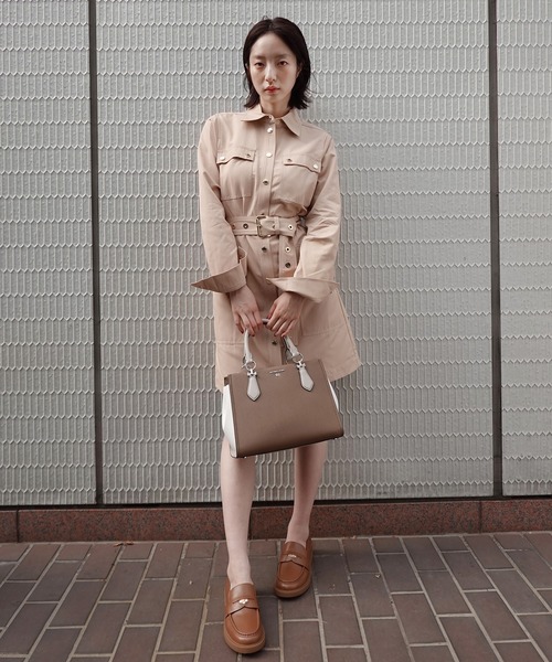 MICHAEL KORS（マイケルコース）の「MARILYN カラーブロック サッチェル ミディアム（ハンドバッグ・レディース・ベージュ系その他・FREE）」の15枚目の写真