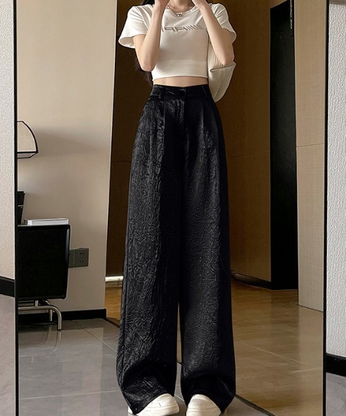 deux amour(ドゥーザムール)の「ワッシャー加工箔プリント風ワイドパンツ(その他パンツ・レディース・ブラック/ゴールド/シルバー・FREE)」の5枚目の写真