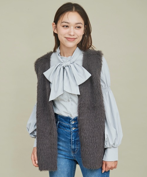 31 Sons de mode（トランテアン　ソン　ドゥ　モード）の「ニットファージレ（ベスト・レディース・オフホワイト/チャコールグレー・フリー）」の2枚目の写真