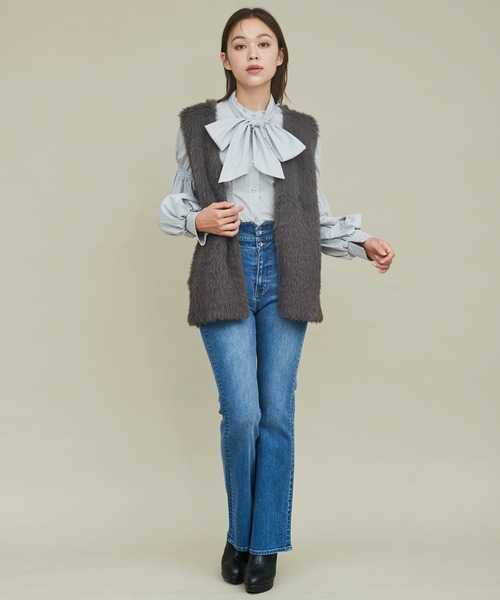 31 Sons de mode（トランテアン　ソン　ドゥ　モード）の「ニットファージレ（ベスト・レディース・オフホワイト/チャコールグレー・フリー）」の7枚目の写真