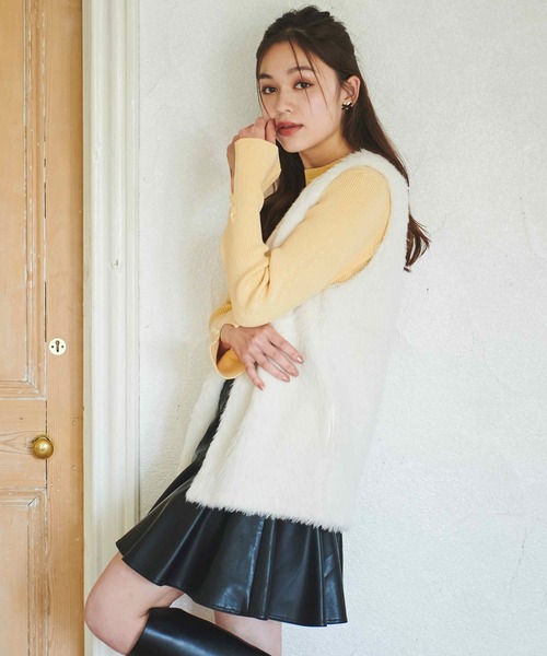 31 Sons de mode（トランテアン　ソン　ドゥ　モード）の「ニットファージレ（ベスト・レディース・オフホワイト/チャコールグレー・フリー）」の15枚目の写真