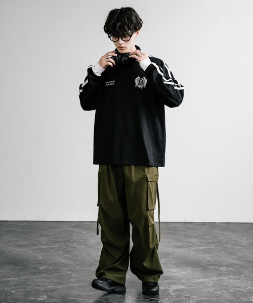 Rocky Monroe(ロッキーモンロー)の「オーバーサイズ袖ライン入りモノトーンリンガー長袖Tシャツ(Tシャツ/カットソー・メンズ・ホワイト系/ブラック/ブラック系/ホワイト・XL/L/M)」の20枚目の写真