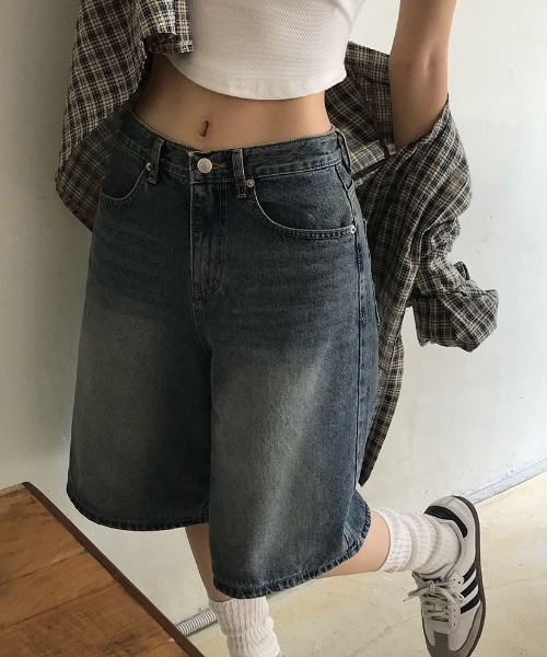 BEIDELLI（ベイデリー）の「[BELLIDE MADE] コットンバミューダデニムパンツ（デニムパンツ・レディース・ブルー・SMALL/MEDIUM/LARGE）」の8枚目の写真