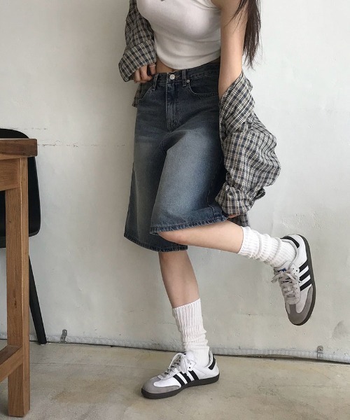 BEIDELLI（ベイデリー）の「[BELLIDE MADE] コットンバミューダデニムパンツ（デニムパンツ・レディース・ブルー・SMALL/MEDIUM/LARGE）」の7枚目の写真