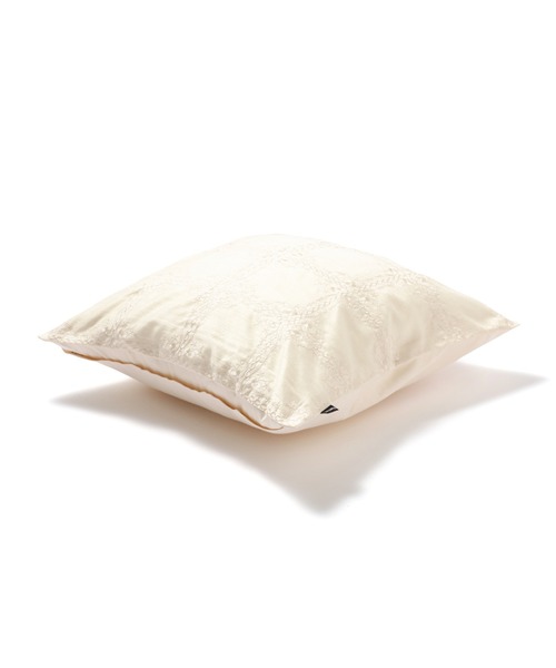 セール】EMBオーナメント クッションカバー 450×450 ホワイト（A