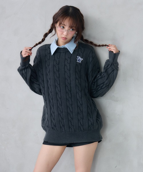 ENVYM(アンビー)の「ピグメントケーブルニット(ニット/セーター・レディース・ブラウン/ネイビー/ブラック・FREE)」の2枚目の写真