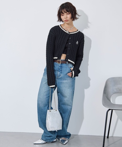 PAGEBOY（ページボーイ）の「ミニケーブルロゴシシュウカーディガン（カーディガン/ボレロ・レディース・オフホワイト/ブルー/レモンイエロー/ブラック/レッド系その他/モカ/ネイビー/ブルー系その他・FREE）」の13枚目の写真