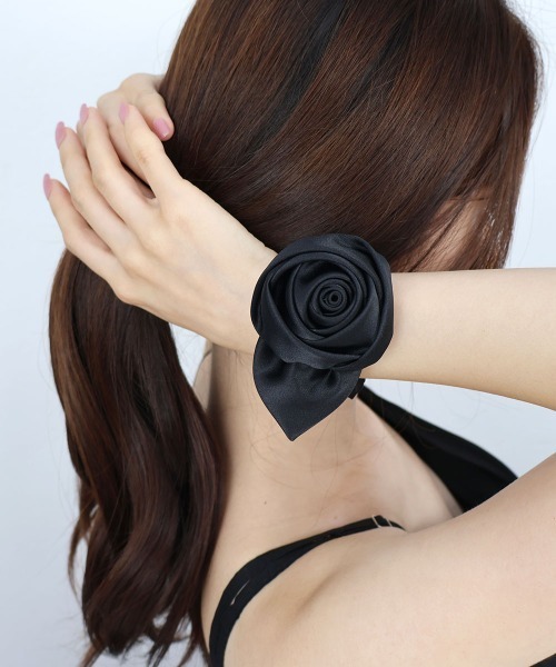 ♡シュシュ新品未使用♡8個 セール】サテン ローズ シュシュ（シュシュ）｜CEMONEMO（セモネモ）の