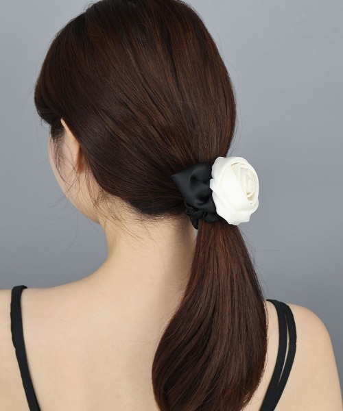 売り切れです！ローズシュシュ❇新品未使用 セール】サテン ローズ シュシュ（シュシュ）｜CEMONEMO（セモネモ）の