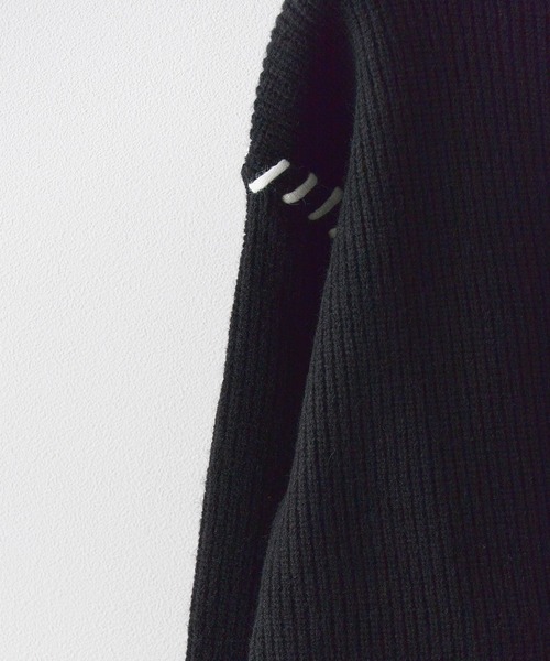 ROOPTOKYO(ループトウキョウ)の「ステッチデザイン アシンメトリー切り返しデザインニット(ニット/セーター・メンズ・ブラック/グレー/ホワイト・M/L/XL)」の5枚目の写真