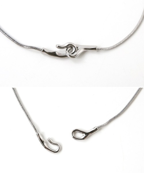 select MOCA（セレクトモカ）の「ニュアンスメタルフックネックレス（ネックレス・レディース・シルバー/ゴールド・FREE）」の4枚目の写真