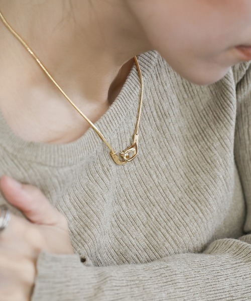 select MOCA（セレクトモカ）の「ニュアンスメタルフックネックレス（ネックレス・レディース・シルバー/ゴールド・FREE）」の21枚目の写真