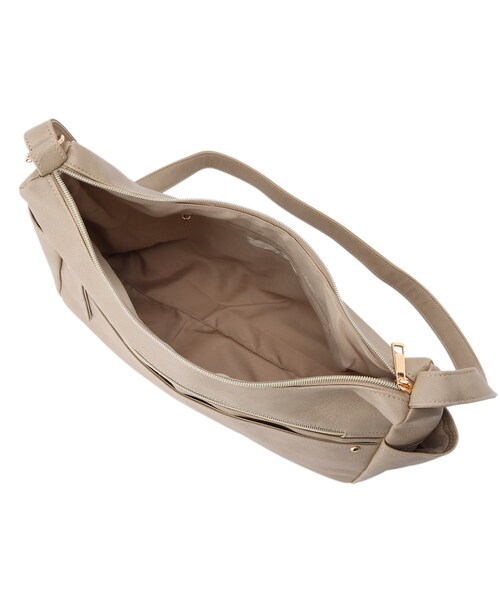 SHOO・LA・RUE（シューラルー）の「◆横長だから荷物の出し入れがしやすい サイドポケット ショルダーバッグ（ショルダーバッグ・レディース・ナチュラル/ブルー/ブラック・00）」の13枚目の写真