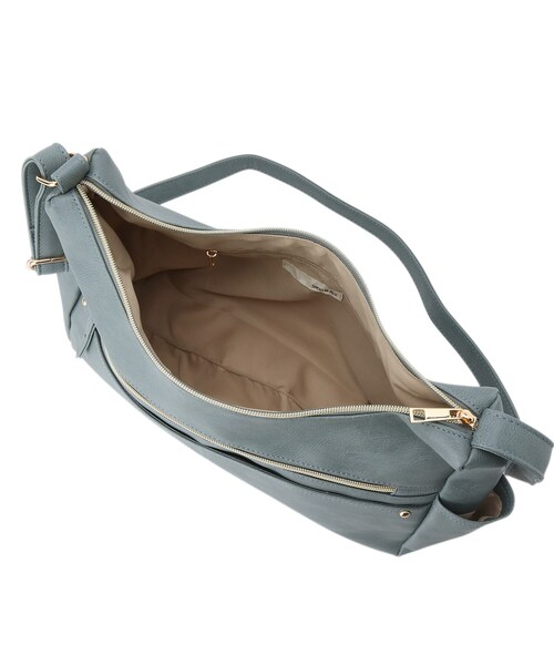 SHOO・LA・RUE（シューラルー）の「◆横長だから荷物の出し入れがしやすい サイドポケット ショルダーバッグ（ショルダーバッグ・レディース・ナチュラル/ブルー/ブラック・00）」の14枚目の写真