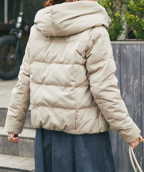 un dix cors（アンディコール）の「ピーチスキンダウン（ダウンジャケット/コート・レディース・ブラック/ベージュ・FREE）」の6枚目の写真