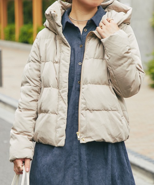 un dix cors（アンディコール）の「ピーチスキンダウン（ダウンジャケット/コート・レディース・ブラック/ベージュ・FREE）」の3枚目の写真