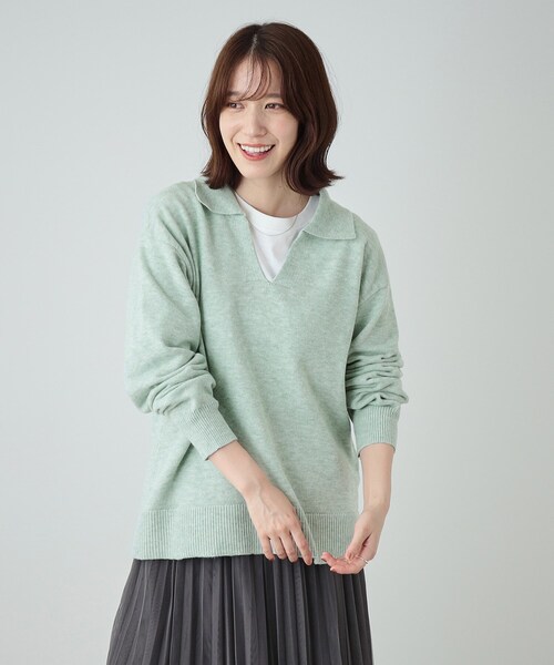 SHOO・LA・RUE（シューラルー）の「【S－LL】スキッパー衿付きニット（ニット/セーター・レディース・ダークグレー/ベージュ/グリーン系・04/03/02/01）」の8枚目の写真