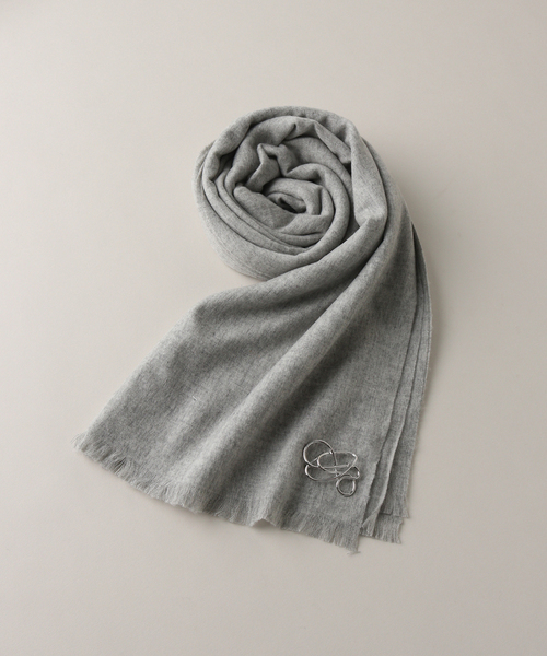 Spick & Span（スピックアンドスパン）の「Spick & Span ブローチツキストール（ストール/ショール・レディース・ベージュ系その他/グレー・FREE）」の9枚目の写真