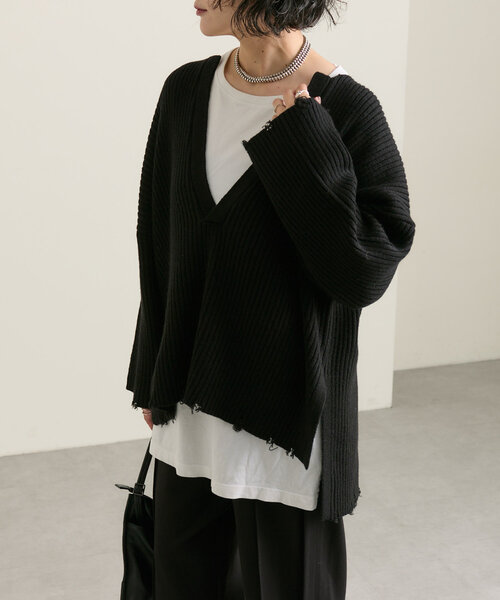 ear PAPILLONNER(イアパピヨネ)の「ダメージニット【SUM1 STYLE(スミスタイル)】(ニット/セーター・レディース・ボルドー/ブラック・FREE)」の5枚目の写真