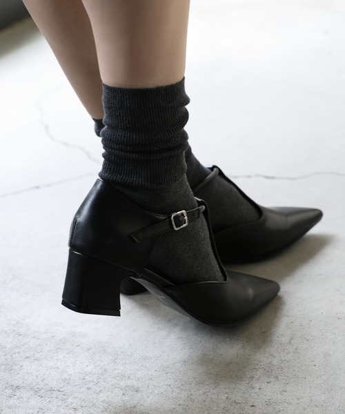 select MOCA（セレクトモカ）の「ポインテッドTストラップパンプス（パンプス・レディース・ベージュ/ブラック・SMALL/MEDIUM/LARGE）」の15枚目の写真