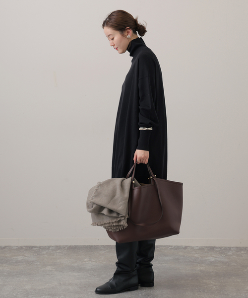 IENA（イエナ）の「Grossy タートルネックロングプルオーバー（ニット