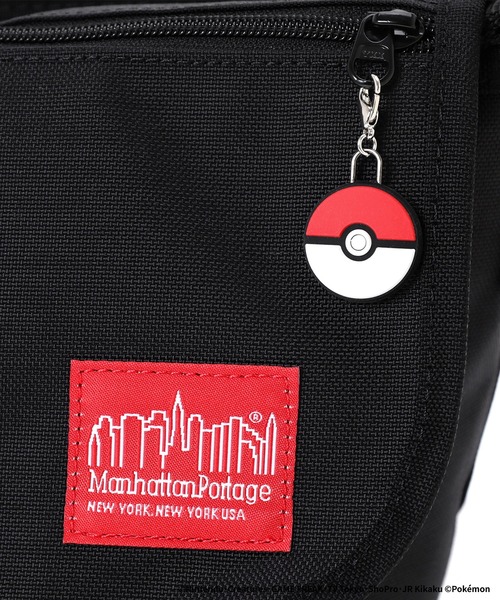 Manhattan Portage（マンハッタンポーテージ）の「Nylon Messenger Bag JR Flap Zipper Pocket Pokemon Kabigon（メッセンジャーバッグ・メンズ・ブラック・SMALL）」の3枚目の写真