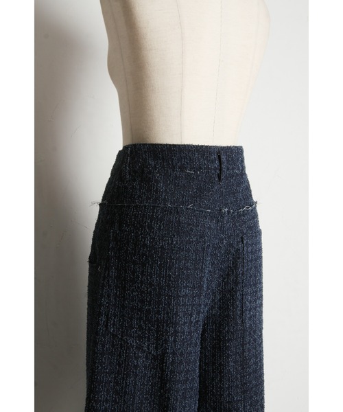 &. NOSTALGIA（アンドドットノスタルジア）の「【ZOZO限定】クラッシュデニムタックパンツ（デニムパンツ・レディース・インディゴブルー/ブラック・M）」の7枚目の写真