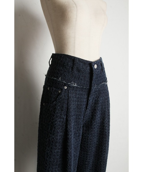 &. NOSTALGIA（アンドドットノスタルジア）の「【ZOZO限定】クラッシュデニムタックパンツ（デニムパンツ・レディース・インディゴブルー/ブラック・M）」の9枚目の写真