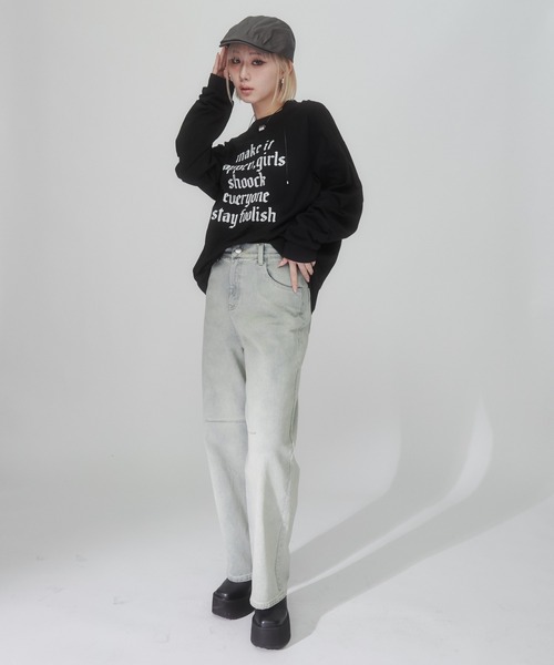 ENVYM（アンビー）の「ロゴプリントビッグロンT（Tシャツ/カットソー・レディース・ホワイト/ブラック・FREE）」の15枚目の写真