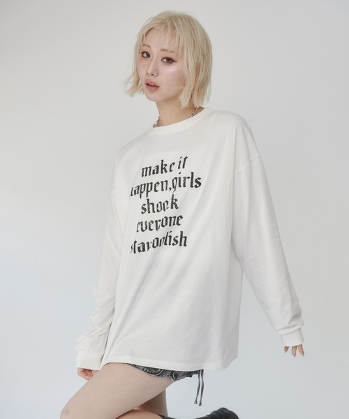 ENVYM（アンビー）の「ロゴプリントビッグロンT（Tシャツ/カットソー・レディース・ホワイト/ブラック・FREE）」の16枚目の写真