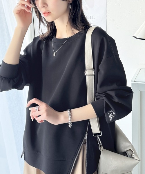 classicalelf(クラシカルエルフ)の「トレンド感と遊び心をプラス。袖口ワンポイント刺繍アシメファスナーラウンドネックロンT(長袖)(Tシャツ/カットソー・レディース・ブラック/オフホワイト/モカ/アイボリー・MEDIUM/SMALL/X-LARGE/LARGE)」の21枚目の写真