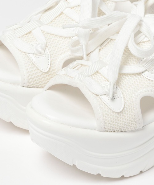 FOREVER 21(フォーエバー トゥエンティーワン)の「【2025SS】厚底スポーツサンダル(サンダル・レディース・ホワイト/ブラック・MEDIUM/LARGE)」の10枚目の写真