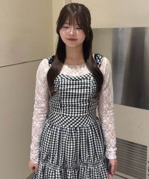 REDYAZEL（レディアゼル）の「シャーリングティアードキャミワンピース（ワンピース・レディース・ネイビー/ブラック系その他/グリーン系その他・SMALL/MEDIUM）」の9枚目の写真