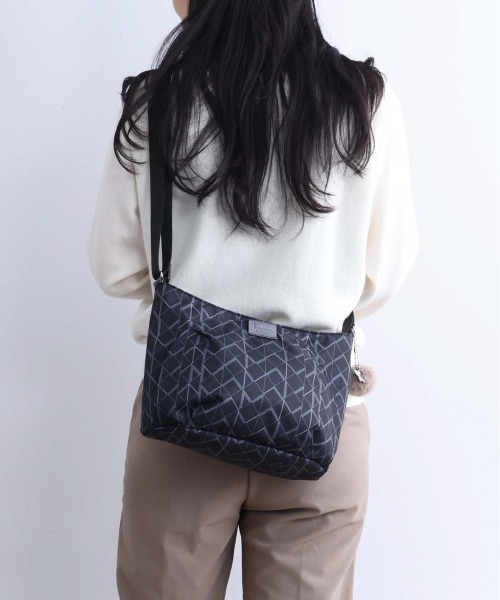 Kanana project(カナナプロジェクト)の「カナナ プロジェクト ショルダーバッグ KM-2 6L 310g No.68712(ショルダーバッグ・レディース・ブラック/グレー系その他/イエロー系/アクア・FREE)」の16枚目の写真