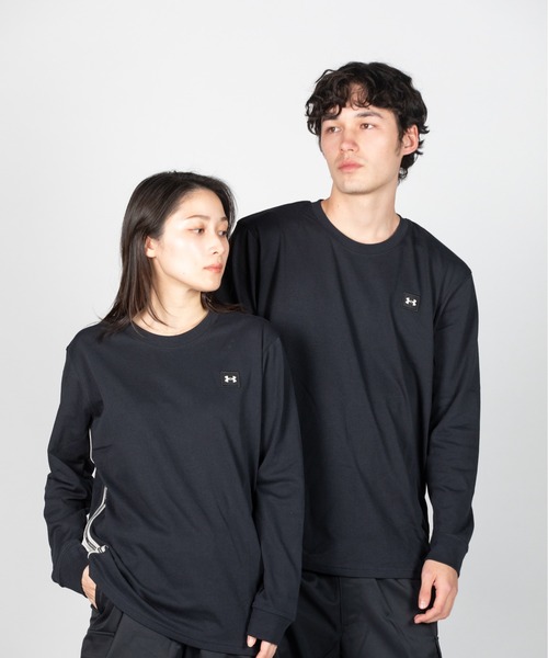 UNDER ARMOUR(アンダーアーマー)の「UAアーバン ユニフォーム ヘビーウエイト ロングスリーブ Tシャツ(ライフスタイル/メンズ)(Tシャツ/カットソー・メンズ・ブラック・M/XL/S/L/2XL/3XL)」の1枚目の写真