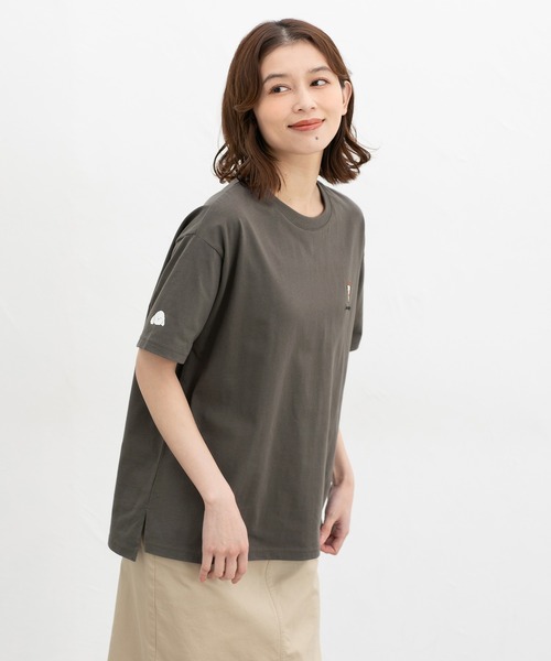 Honeys(ハニーズ)の「【UVカット】半袖モチーフ刺繍Tシャツ(Tシャツ/カットソー・レディース・スモークピンク/オフホワイト/ダークグリーン系/スミクロ/ベージュ・L/M/S)」の12枚目の写真