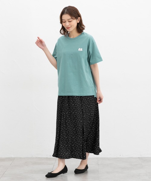 Honeys(ハニーズ)の「【UVカット】半袖モチーフ刺繍Tシャツ(Tシャツ/カットソー・レディース・スモークピンク/オフホワイト/ダークグリーン系/スミクロ/ベージュ・L/M/S)」の22枚目の写真