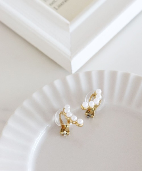 LEPSIM(レプシィム)の「アソートステンレスクリップ 303301(イヤリング・レディース・シルバー/シルバー系その他/ゴールド・ONE SIZE)」の3枚目の写真