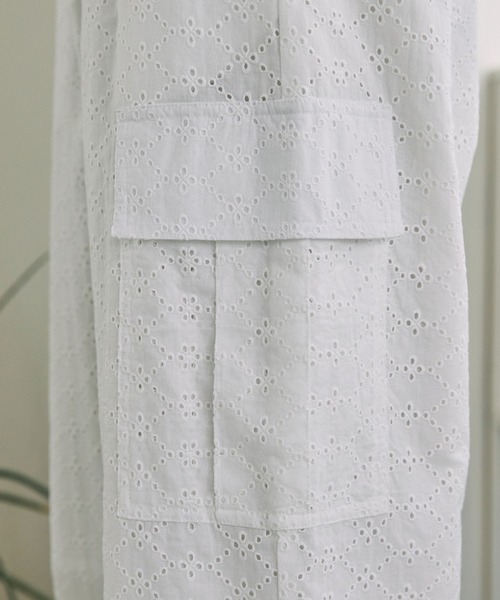 MONO-MART LADY'S（モノマートレディース）の「アイレット刺繍 コットンレース カーゴパンツ（カーゴパンツ・レディース・ブラック/ホワイト・FREE）」の9枚目の写真