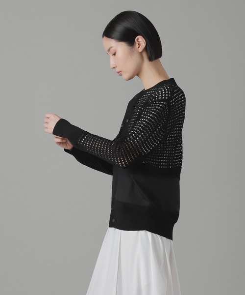 ZUCCa（ズッカ）の「アイレットドッキング / ニットカーディガン / (O)（カーディガン/ボレロ・レディース・ブラック/ホワイト/ネイビー・M size）」の8枚目の写真