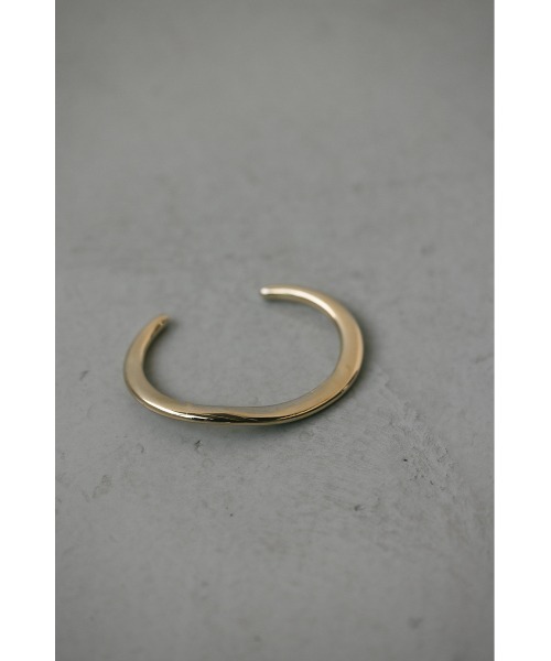 STYLEMIXER(スタイルミキサー)の「フラットカーブバングル(バングル/リストバンド・レディース・ゴールド/シルバー・FREE)」の1枚目の写真