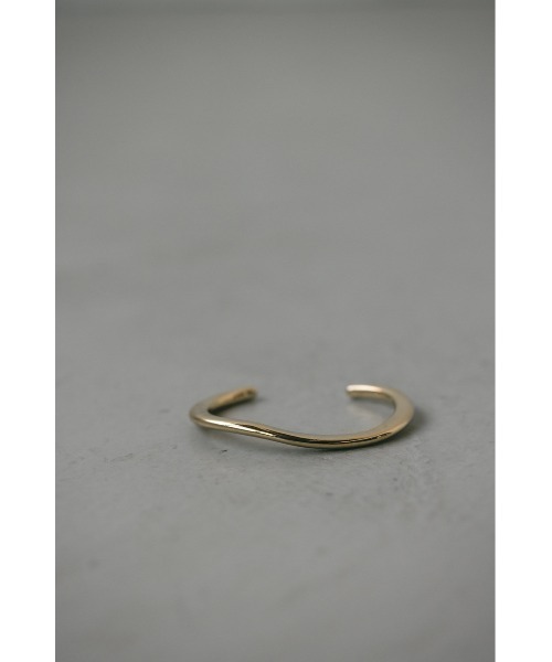 STYLEMIXER(スタイルミキサー)の「フラットカーブバングル(バングル/リストバンド・レディース・ゴールド/シルバー・FREE)」の14枚目の写真
