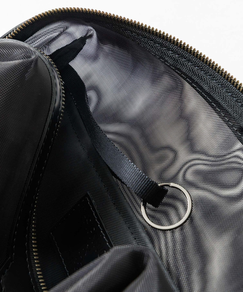 DESIGNWORKS(デザインワークス)の「【40周年/別注】ドライバーズ バッグ(ハンドバッグ・メンズ・ブラック・フリー)」の10枚目の写真