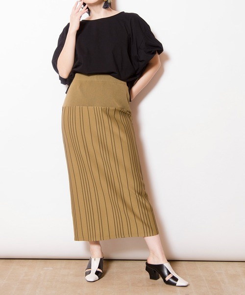 OSMOSIS(オズモーシス)の「ストライプニットスカート(スカート・レディース・ライトベージュ/カーキ/ブラック・ONE SIZE)」の15枚目の写真