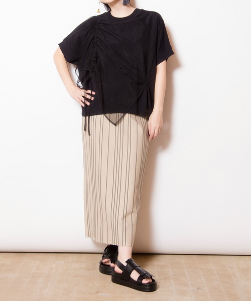 OSMOSIS(オズモーシス)の「ストライプニットスカート(スカート・レディース・ライトベージュ/カーキ/ブラック・ONE SIZE)」の21枚目の写真