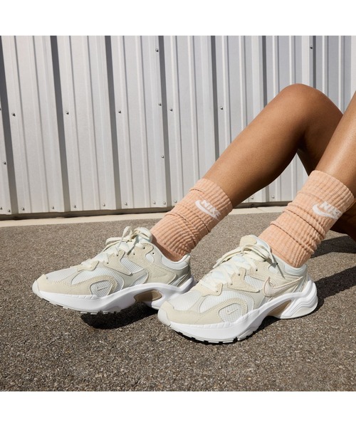NIKE(ナイキ)の「ナイキ NIKE ナイキ AL8(スニーカー・レディース・ベージュ・23.5cm/24.5cm/25.5cm/23.0cm/24.0cm/25.0cm/26.0cm)」の7枚目の写真