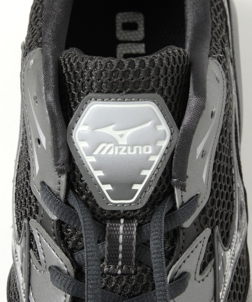 MIZUNO(ミズノ )の「【MIZUNO / ミズノ】WAVE RIDER 10(MEN)(スニーカー・メンズ・ブラック/ライトグレー・MEDIUM/LARGE)」の9枚目の写真