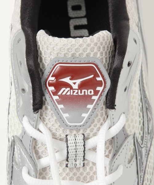 MIZUNO(ミズノ )の「【MIZUNO / ミズノ】WAVE RIDER 10(MEN)(スニーカー・メンズ・ブラック/ライトグレー・MEDIUM/LARGE)」の15枚目の写真