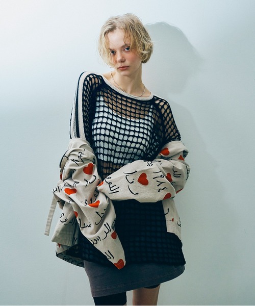 RNA(アールエヌエー)の「K2719 ラインメッシュプルオーバー(Tシャツ/カットソー・レディース・ベージュ/ブラック/ブルー・MEDIUM)」の16枚目の写真